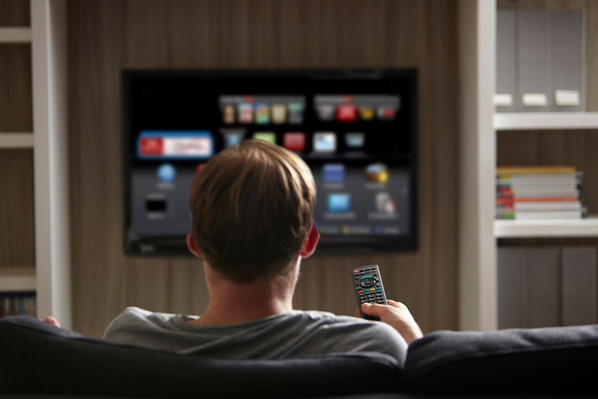 Aplicativo para assistir TV ao vivo e filmes: Os 5 melhores - Moda Tec